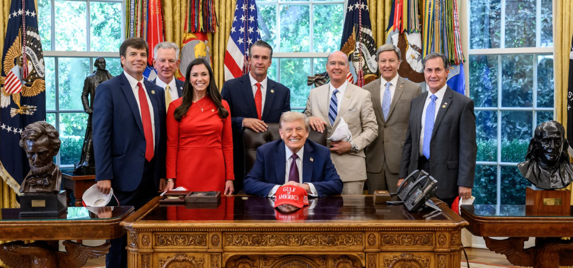 Alabama Delegation Picture with POTUS